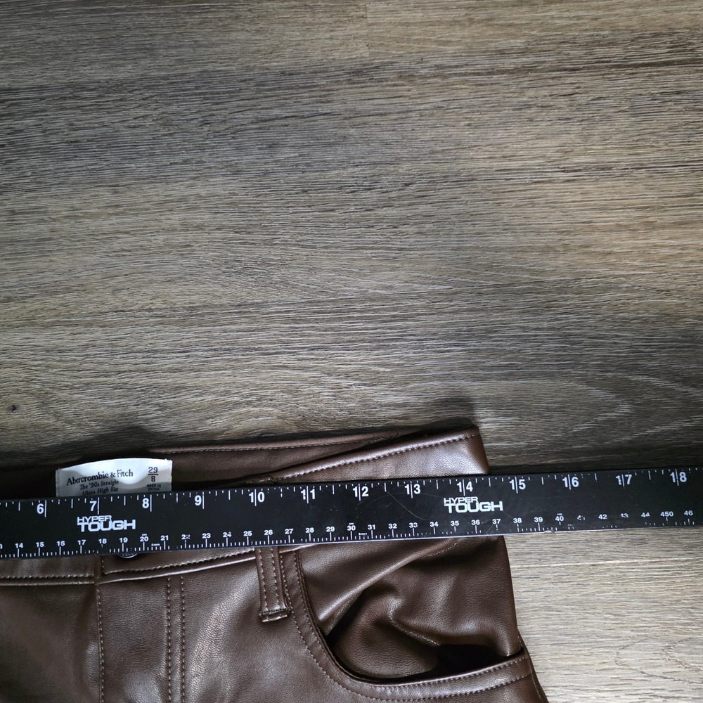 Abercrombie & Fitch Curve Love 90s Straight Ultra High Rise Brown Faux Leather 8 - Picture 3 of 9